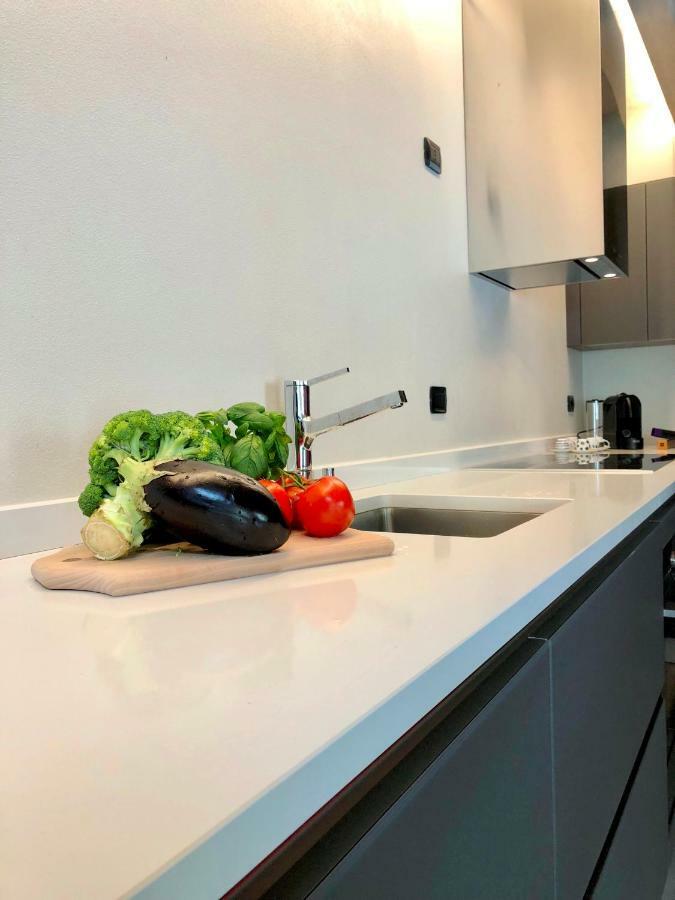 Castelli Delux Lägenhet Menaggio Exteriör bild
